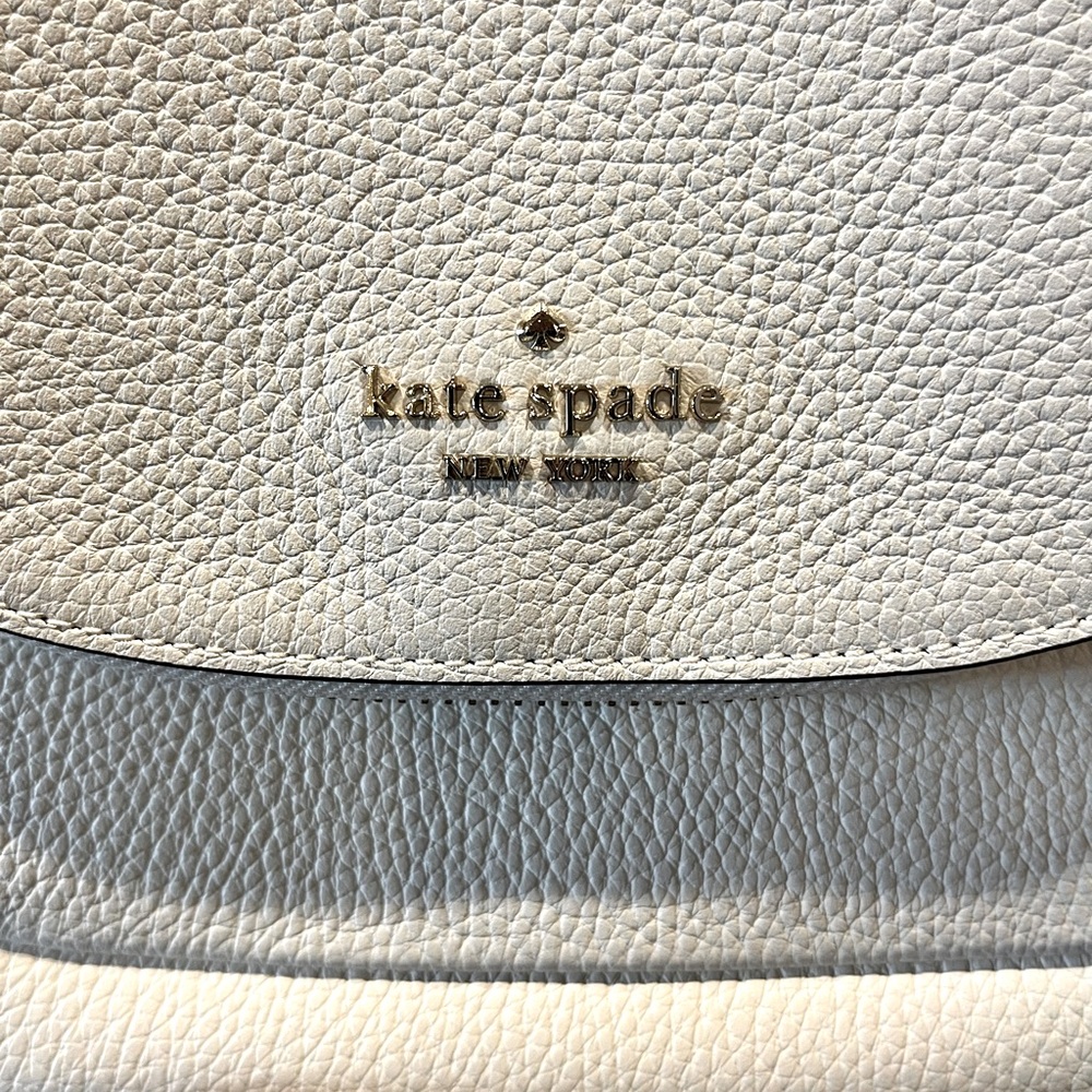 NWOT Glistening Kate Spade New York Large Saddle Bag w/ Crossbody Strap - Picture 2 of 11